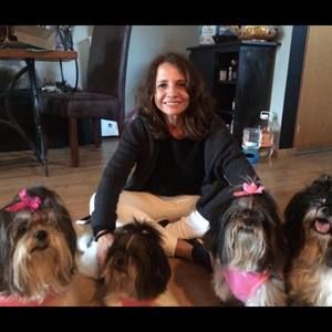 Meet your Posher, Sonia